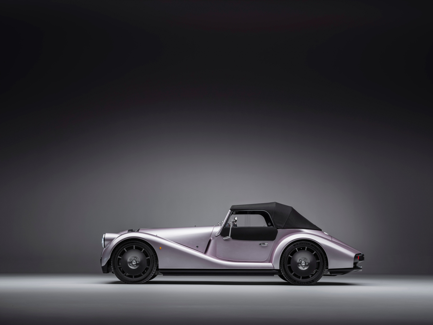 SMALL_Morgan_Supersport_Studio_005